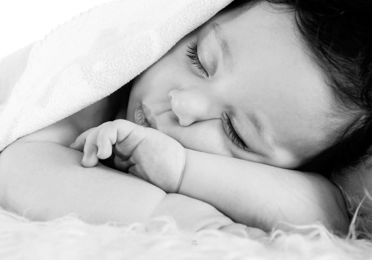 آتلیه عکاسی نوزاد و کودک