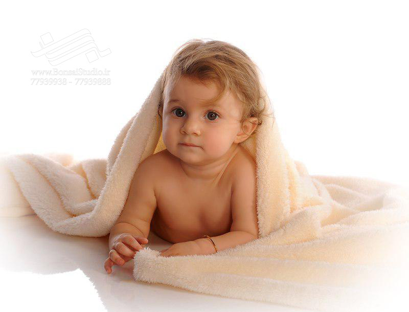 ژست عکس کودک و مدل عکس نوزادی در آتلیه کودک